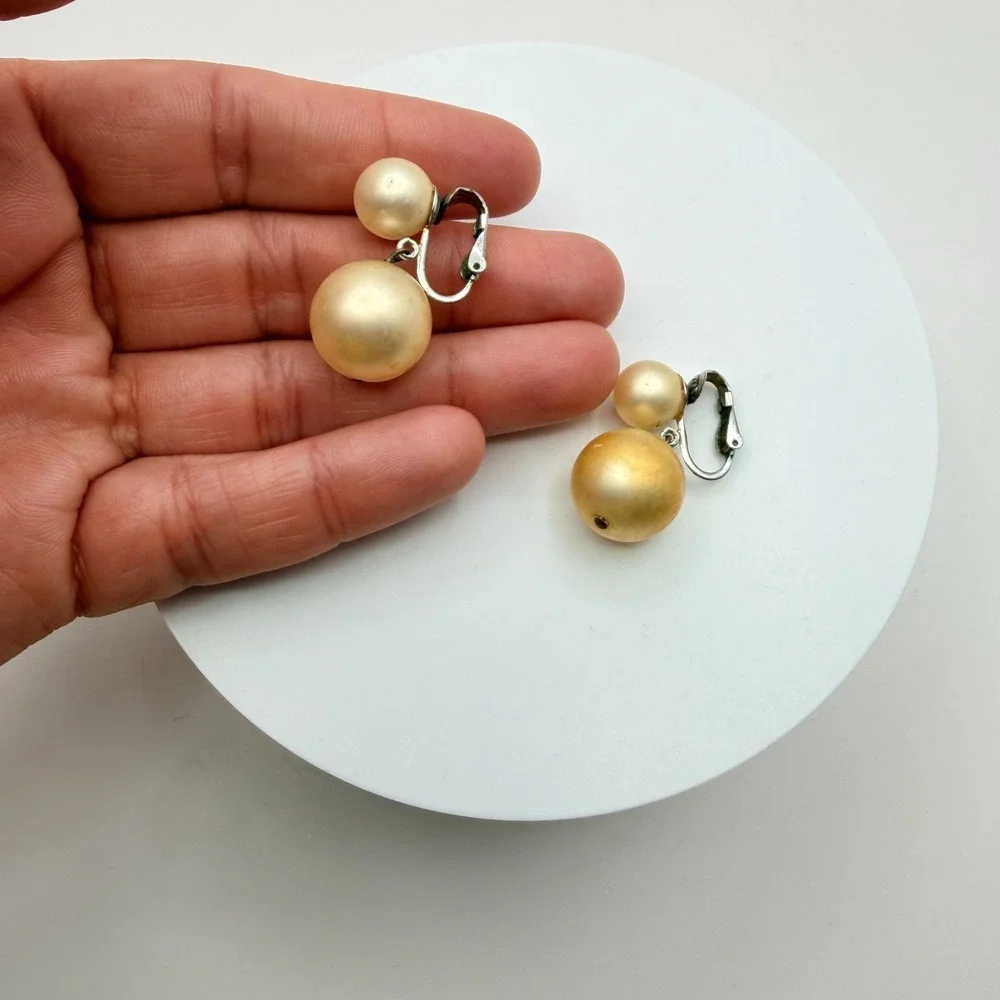 Vintage 90s Silver Tone Double Cream Faux Pearl Earrings Women's Classic Jewelry